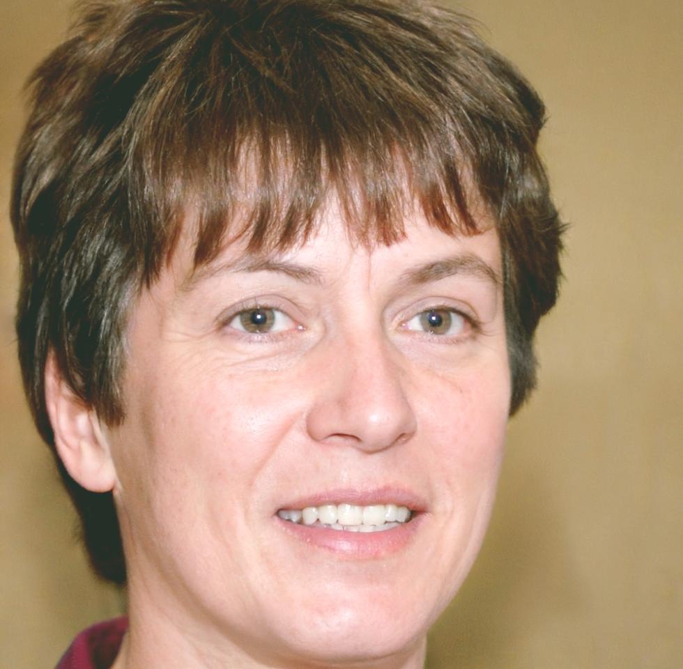 Portrait of Saoirse Ní Fhaoláin, technical instructor